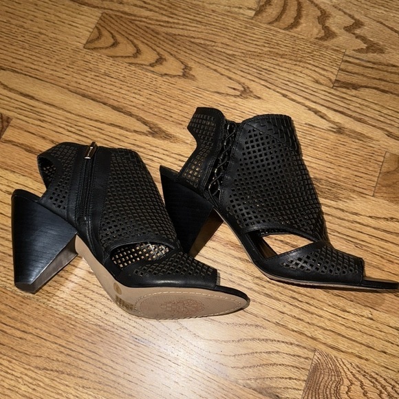 NWOT Vince Camuto open toe heeled sandals 9.5 black - Picture 3 of 3